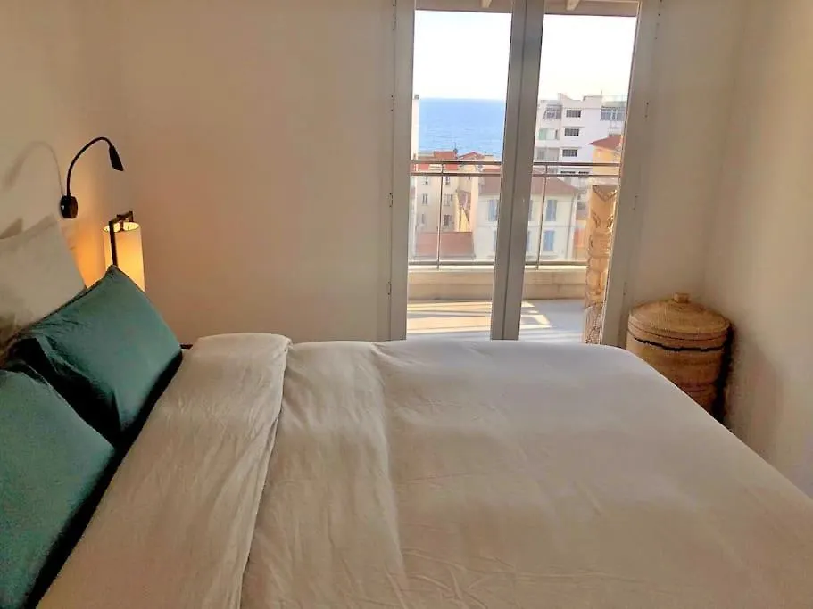Superbe 3 Pieces Vue Mer A 2 Mn De La Plage, Terrasse, Piscine Et Parking Prive ! Daire Nice